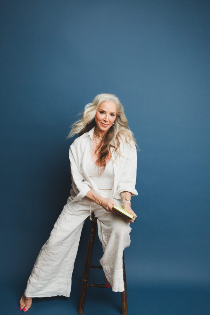 Toronto branding photoshoot with coach Carol Elizabeth at That Toronto Studio