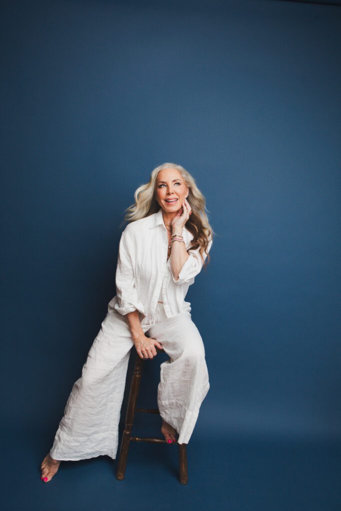 Toronto branding photoshoot with coach Carol Elizabeth at That Toronto Studio